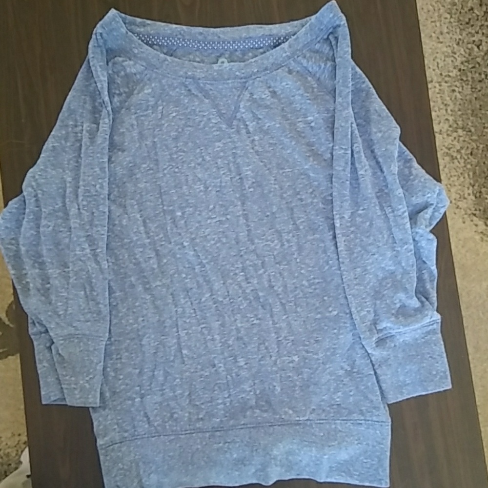 Shirts - Picture 3 of 4